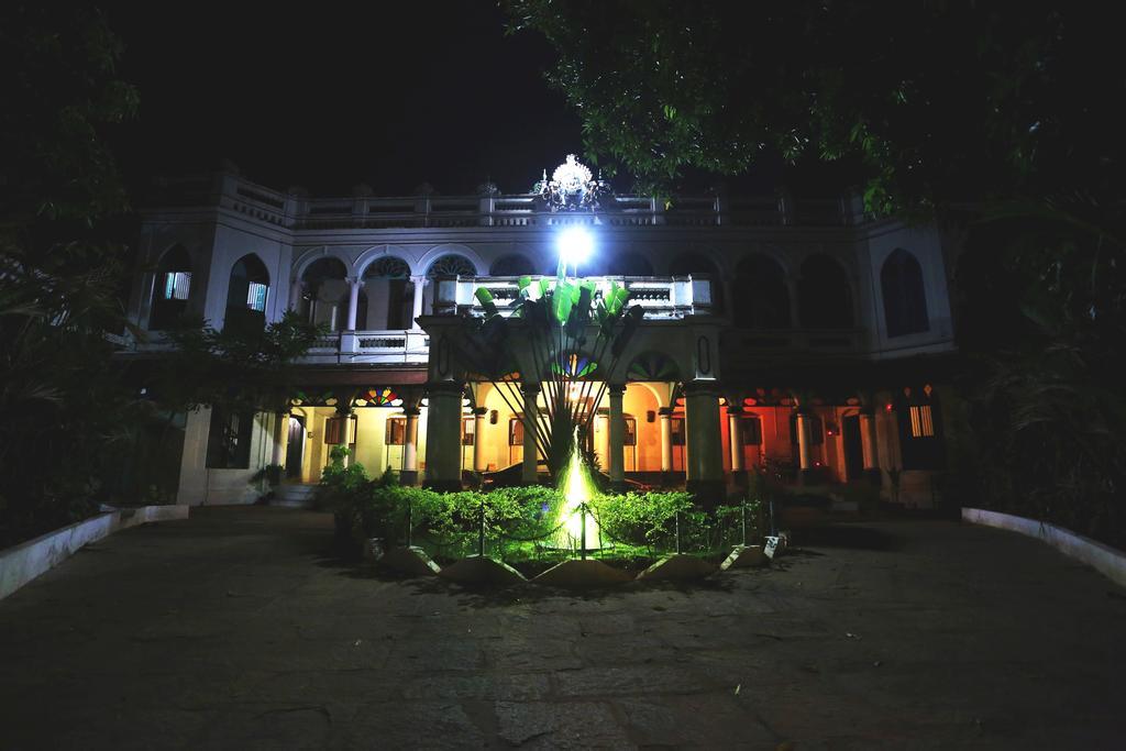 Chettinadu Mansion - An Authentic Heritage Palace Kanadukattan Ngoại thất bức ảnh
