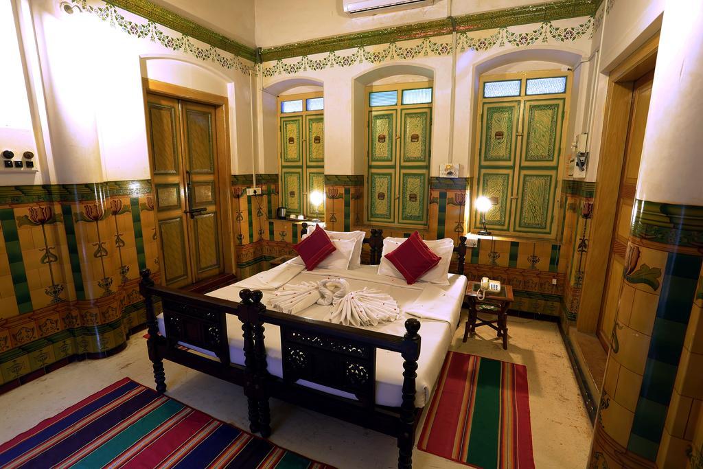 Chettinadu Mansion - An Authentic Heritage Palace Kanadukattan Ngoại thất bức ảnh